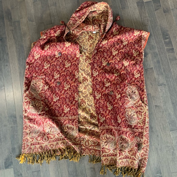 Red Manali Hooded Wool Poncho 100% Wool With Tassles OS - Picture 5 of 8